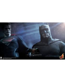 Primera imagen figuras Hot Toys BatmanVSuperman