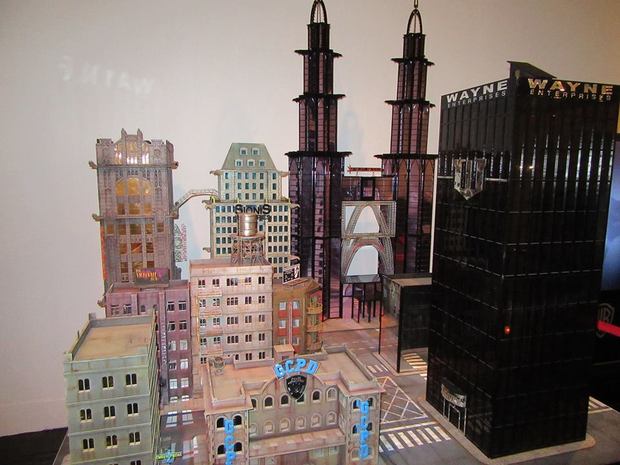 Maqueta de GOTHAM Exposicion UNIVERSO DC MADRID