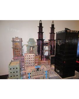 Maqueta de GOTHAM Exposicion UNIVERSO DC MADRID