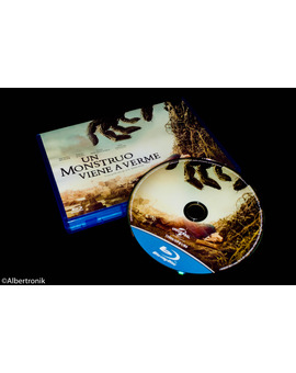 Un Monstruo Viene a Verme - Edición Horizontal Blu-ray 
