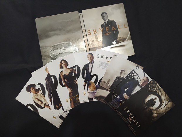Steelbook, Skyfall, con postales.