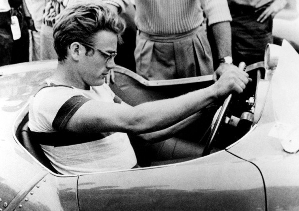 El coche maldito de James Dean