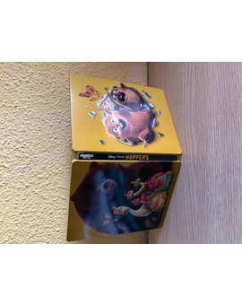 Recién llegada mi steelbook de Hoppers de Amazon.com
