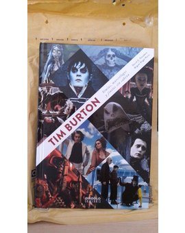 "Tim Burton: Simios, Murciélagos y Jinetes sin cabeza" de David G. Panadero & Miguel Ángel Parra