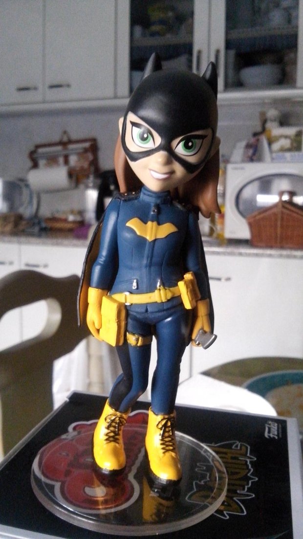 11.01.17 | Nueva figurita para la colección: Funko Candy Rock de Batgirl
