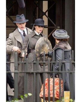 Nuevas fotos de Wonder Woman revelan a la heroina interpretada por Gal Gadot armada y lista para la batalla.... ¡En una calle a principios del Siglo XX!