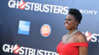 Leslie-jones-dedica-un-monologo-a-los-hackers-de-su-cuenta-de-twitter-en-la-gala-de-los-emmy-c_s