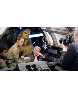 La productora de 'Star Wars: El Despertar de la Fuerza', multada con 1,7 millones de euros por el accidente de Harrison Ford