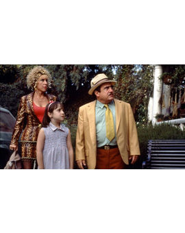 El emotivo detalle que tuvo Danny DeVito con la madre moribunda de la actriz que hizo de Matilda 