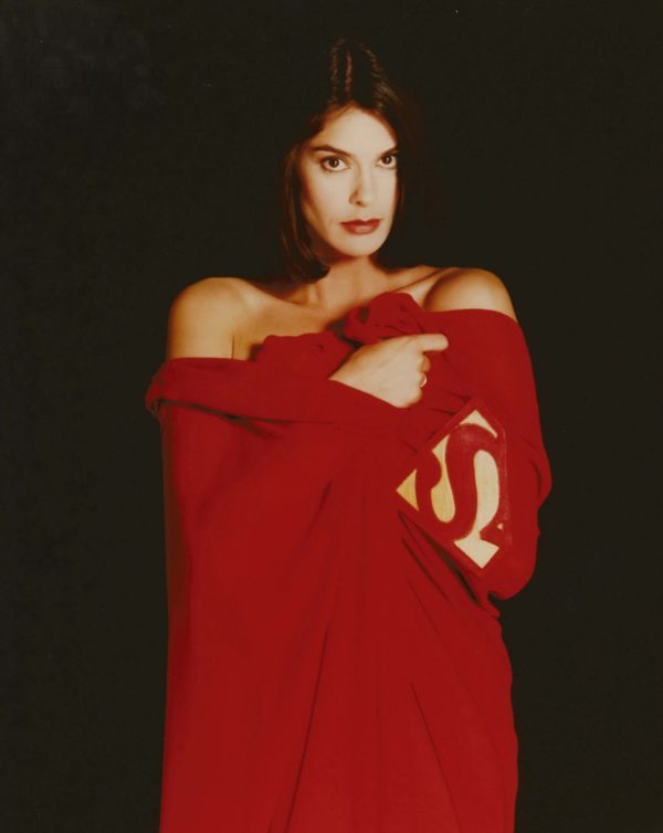 Teri Hatcher ficha como villana en 'Supergirl'