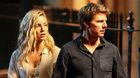 La-momia-tom-cruise-muestra-como-grabaron-la-escena-del-avion-con-gravedad-cero-c_s