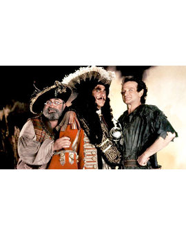 'Hook': Las tensiones entre Julia Roberts y Steven Spielberg y otras 9 curiosidades