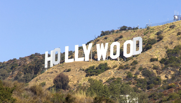 Hollywood evita con un acuerdo de última hora la temida huelga de guionistas