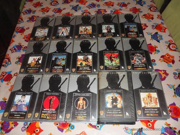 Curioso anuncio retro de la colección de James Bond
