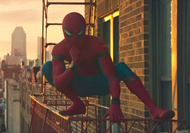 'Spider-Man: Homecomnig': Stan Lee reconoce al Hombre Araña en el nuevo 'spot' para televisión