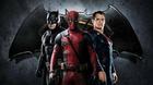 Deadpool-se-rie-de-la-escena-de-martha-de-batman-v-superman-c_s