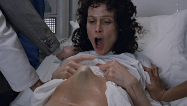 Ridley Scott afirma que la teniente Ripley podría aparecer pronto en la saga 'Alien'/ Y Neill Blomkamp habla de su cancelada secuela de ‘Alien’