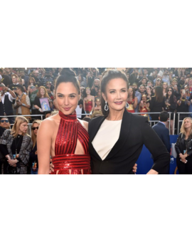 'Wonder Woman': Lynda Carter ha confirmado que se encuentra negociando su aparición en la secuela