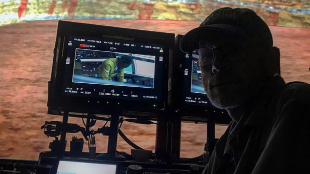 Ron Howard lo vuelve a hacer. Esta vez nos muestra al nuevo Lando Calrissian en su monitor