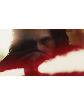 Rian Johnson revela que los títulos de inicio de 'Star Wars: Los últimos Jedi' esconden una gran matanza