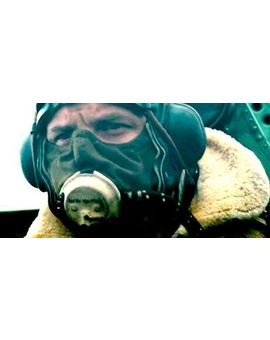 Christopher Nolan explica por qué le tapa la cara a Tom Hardy en sus películas