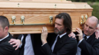 La-ex-novia-de-jim-carrey-le-acusa-de-arruinar-su-vida-en-una-demoledora-carta-previa-a-su-suicidio-c_s