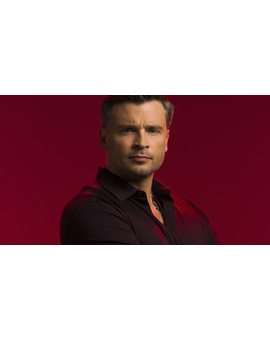'Crisis en Tierras Infinitas' contará con Tom Welling y Lynda Carter