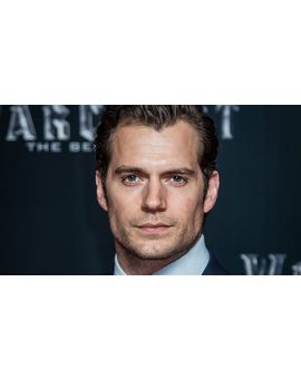 ¿La culpa la tiene Robert Pattinson? El escollo que impediría a Henry Cavill volver a ser a Superman