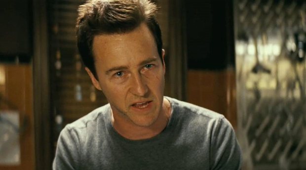 Edward Norton explica su salida de Marvel tras 'El increíble Hulk' y la polémica con Kevin Feige