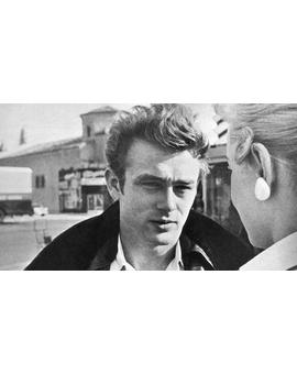La empresa que va a "resucitar" a James Dean quiere resucitar a más estrellas 