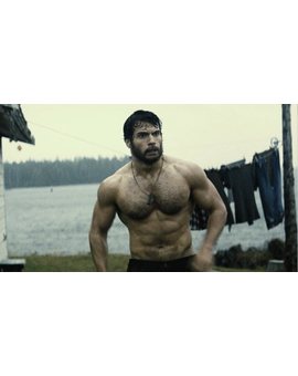Henry Cavill fue rechazado como James Bond por estar "un poco gordito"
