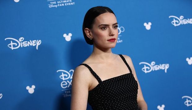 Daisy Ridley podría protagonizar la siguiente entrega de Sherlock Holmes ambientada en ¿el Oste?