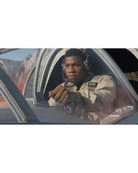 John Boyega critica Star Wars: Los últimos Jedi' por "confusa" y por desarrollar poco los personajes
