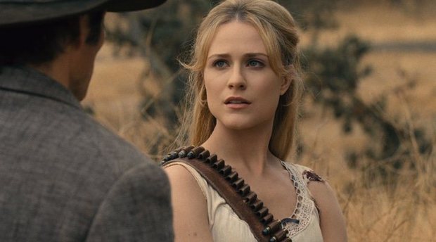 Evan Rachel Wood llama "violador" a Kobe Bryant y hace privado su Twitter tras aluvión de insultos