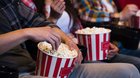Las-salas-de-cine-de-zonas-de-riesgo-por-coronavirus-solo-podran-llenar-un-tercio-del-aforo-c_s