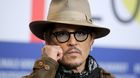 Johnny-depp-habla-por-primera-vez-del-trozo-de-dedo-que-perdio-en-una-supuesta-pelea-con-amber-heard-c_s