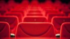 El-protocolo-sanitario-para-la-vuelta-al-cine-incluye-mamparas-reduccion-de-aforo-y-geles-c_s