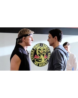 Netflix salva 'Cobra Kai' tras el cambio de estrategia de YouTube, que abandona las series