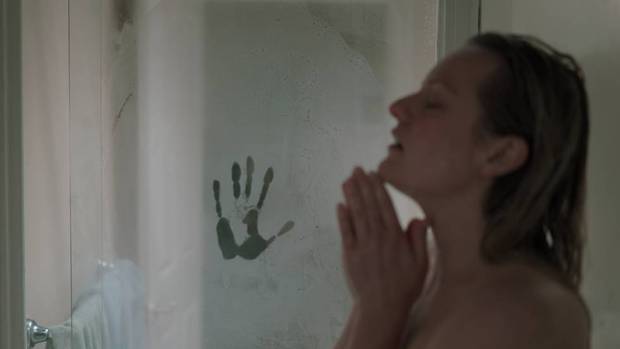 ¿Habrá 'El hombre invisible 2'? Elisabeth Moss responde y está en tu mano que suceda