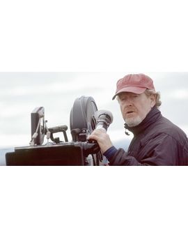 Ridley Scott quiere que le mandes tus vídeos de 2020 para hacer un documental para YouTube