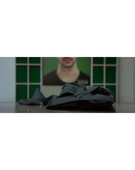 Trailer para “Slaxx”, ¡¡unos pantalones vaqueros poseidos!!