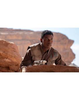 'Star Wars': John Boyega dice que se dio importancia a su personaje solo para la promoción