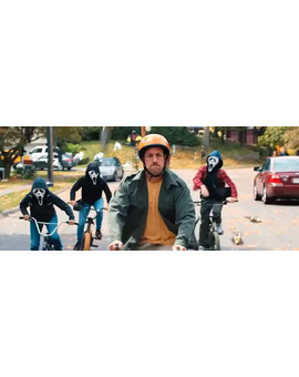 Primer trailer para “Hubie Halloween”, con Adam Sandler