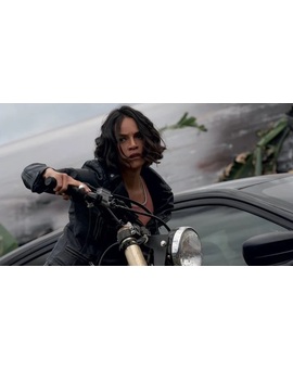 Michelle Rodriguez habría confirmado (sin querer) que con 'Fast & Furious 9' vamos al espacio