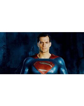  Henry Cavill habría firmado por tres nuevas películas para Superman
