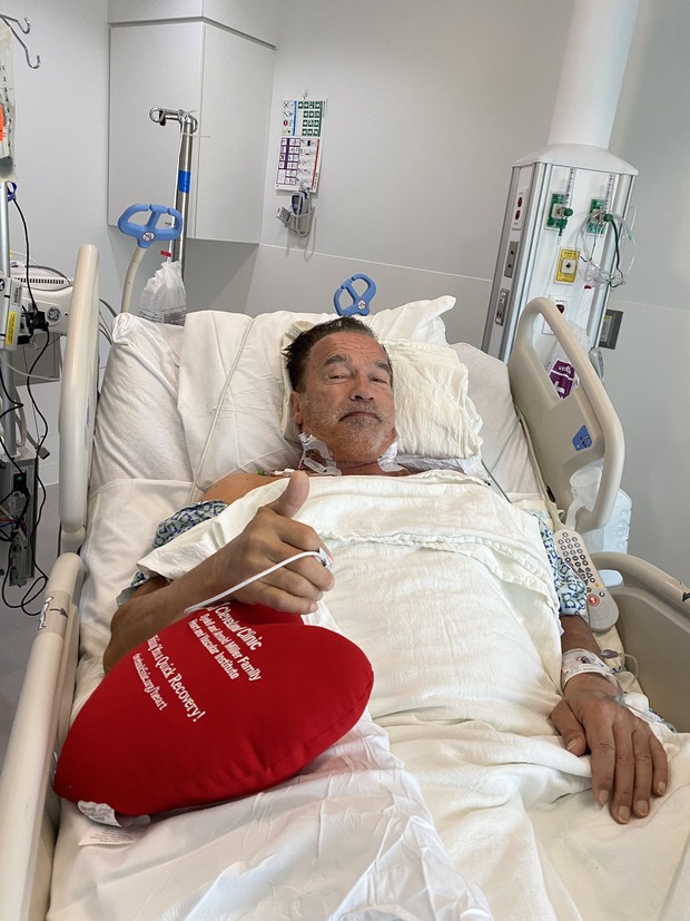 Arnold Schwarzenegger se recupera de una operación de corazón