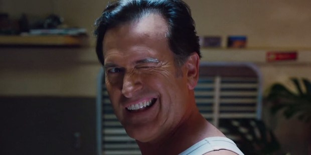 ‘Black Friday’: Las compras navideñas se van al infierno para Bruce Campbell y Devon Sawa