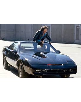 David Hasselhoff subasta su coche KITT de 'El coche fantástico' y te lo entrega en persona