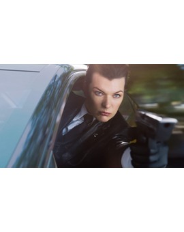 Tráiler de 'The Rookies' con Milla Jovovich