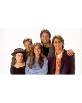 Mayim Bialik intenta traer de vuelta la serie 'Blossom'